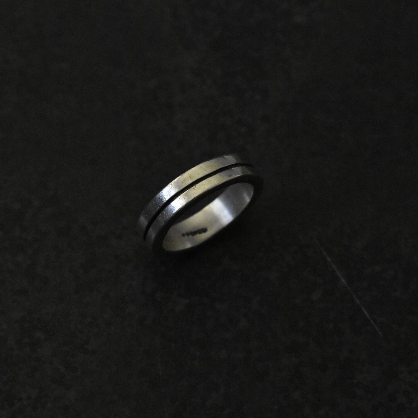 Single Line Band Ring