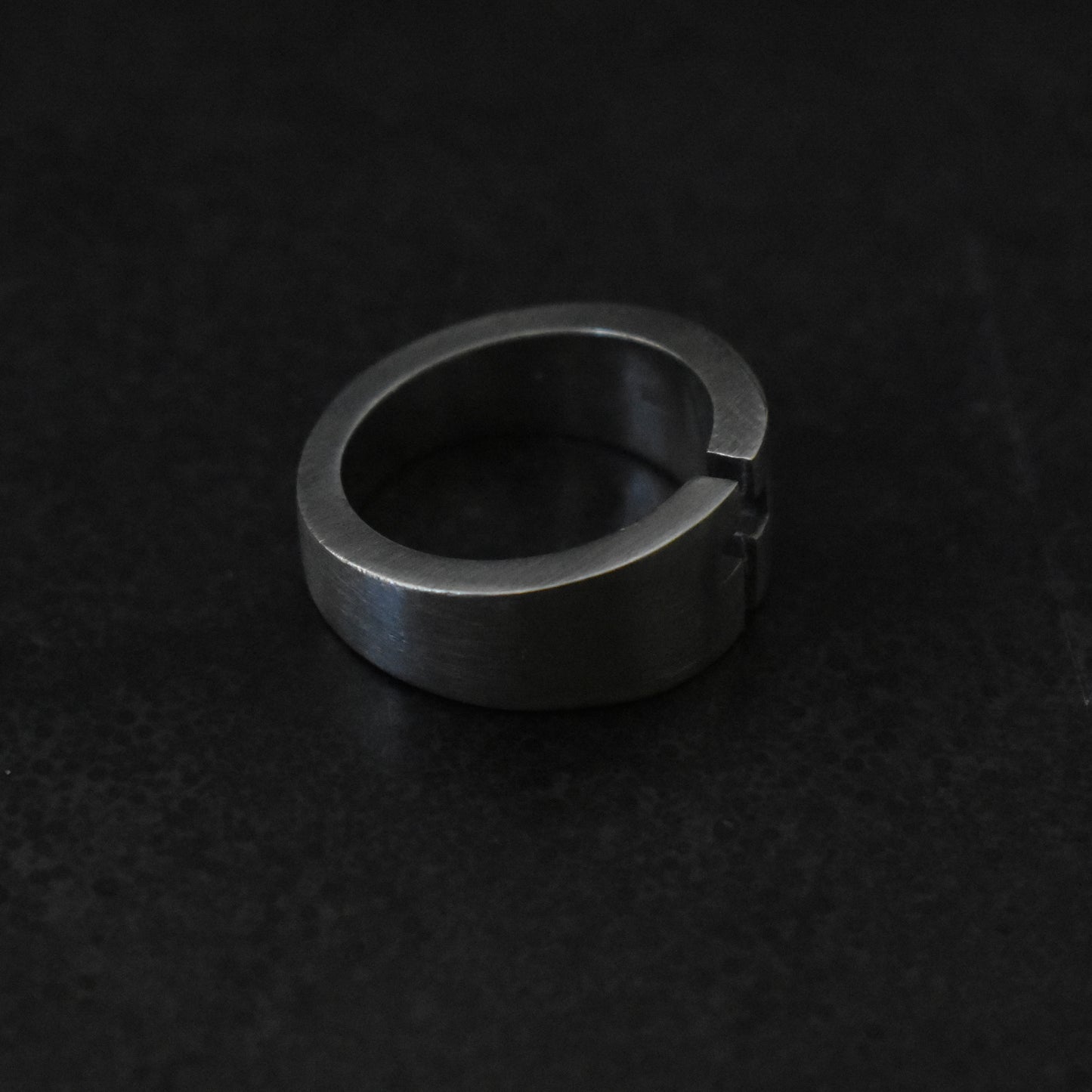 Vintage Open Cross Band Ring