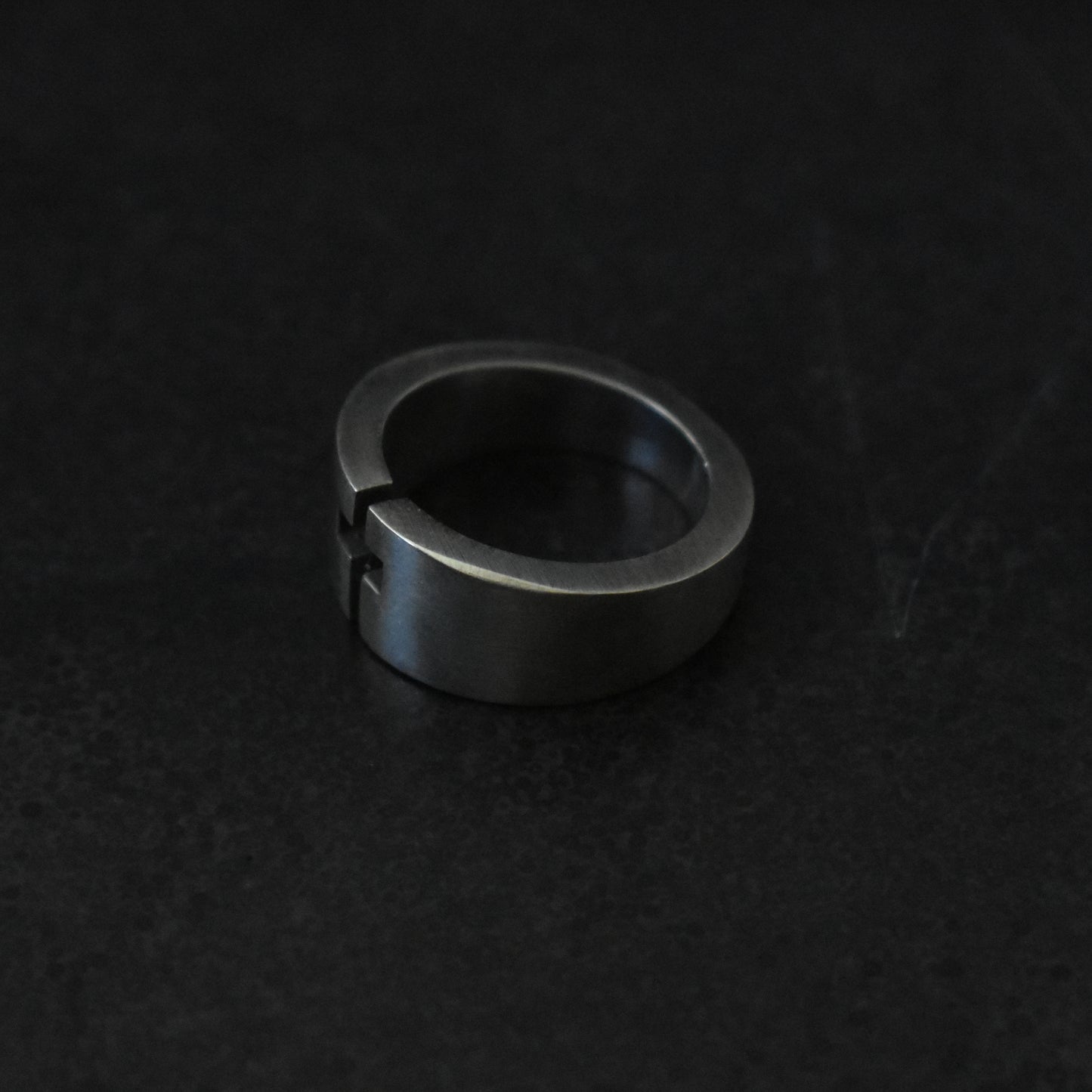 Vintage Open Cross Band Ring